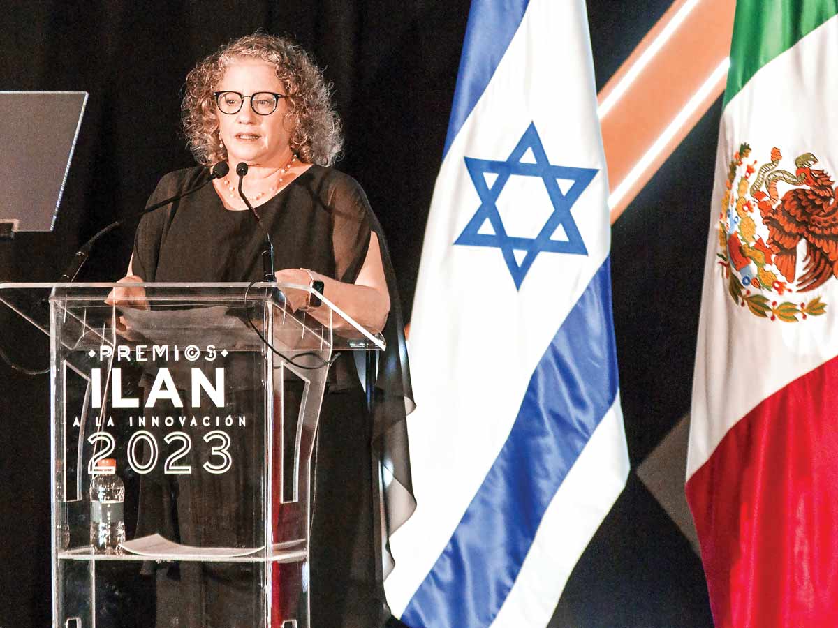 La vigilancia perpetua: una conversación con Einat Kranz sobre la permanente amenaza de violencia en nuestro entorno