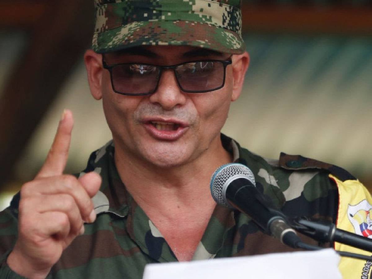 El regreso del miedo: El legendario guerrillero colombiano vuelve a surgir, esta vez con amenazas que comprometen la estabilidad política.